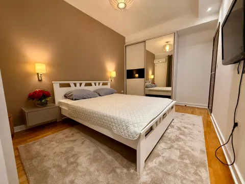Izdavanje, dvosoban stan, 90m², Preko Morače, Podgorica - image 8