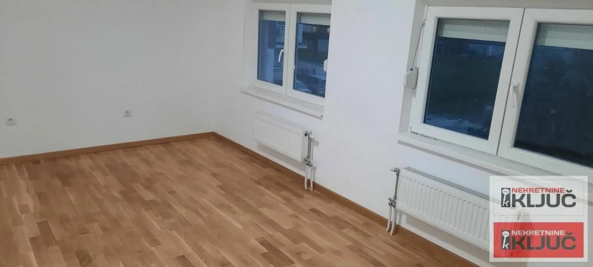 Prodaja, četvorosoban stan, 71m², Adice, Novi Sad Sve Podlokacije