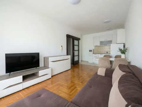 Sale, two bedroom apartment, 42m², Budva, Crna Gora - image 8