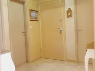 Rent, three bedroom apartment, 100m², City Kvart, Podgorica - image 18