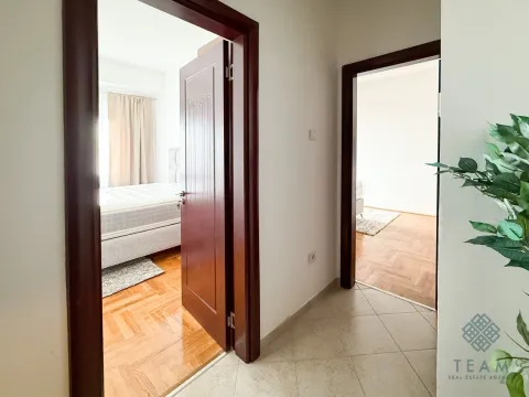 Prodaja, dvosoban stan, 114m², Kod Big Fashion-a, Podgorica - image 9