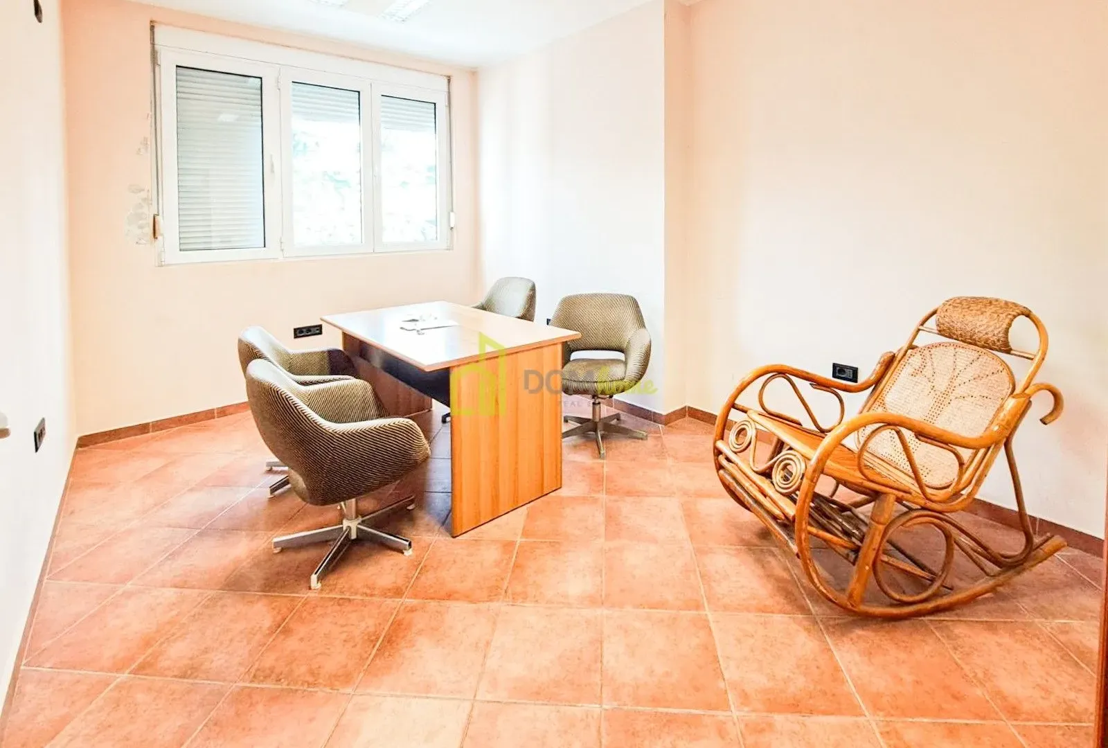 Sale, office space, 115m², Bar, Crna Gora