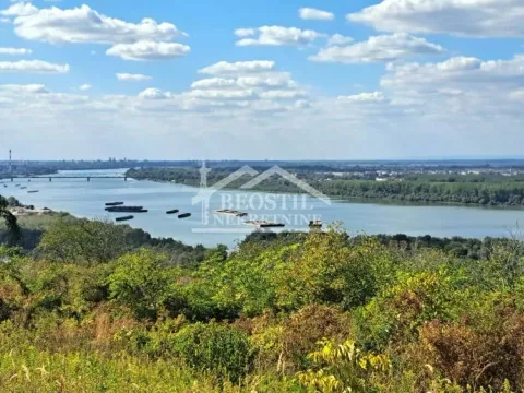 Zemljište in Višnjica