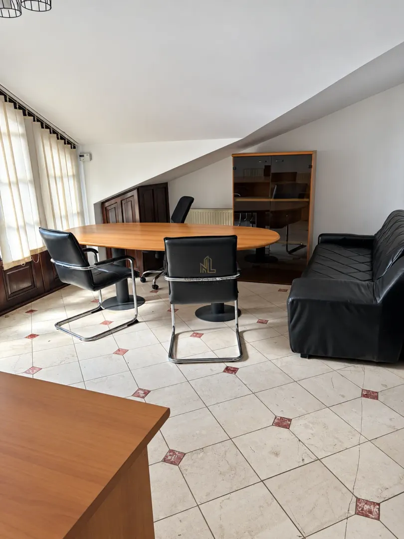 Rent, office space, 140m², Centar, Podgorica
