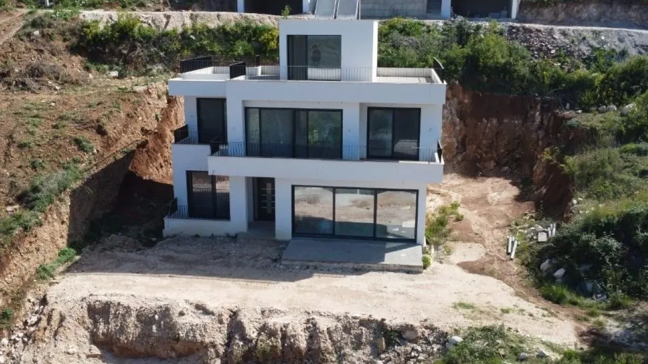 Prodaja, kuća, 175m², Buljarica, Budva