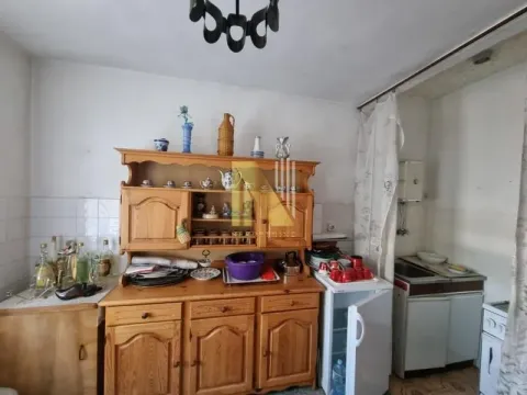 Prodaja, dvosoban stan, 60m², Petrovaradin, Novi Sad - image 2