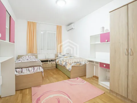 Rent, two bedroom apartment, 66m², Stari Aerodrom, Podgorica - image 8