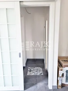 Rent, three bedroom apartment, 112m², Kalenić Pijaca, Vračar Sve Podlokacije - image 8