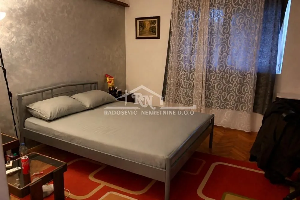 Prodaja, dvosoban stan, 62m², Petlovo Brdo, Beograd