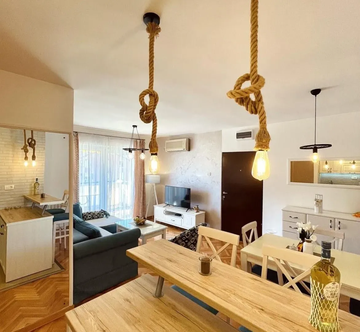 Rent, one bedroom apartment, 52m², Adok, Budva