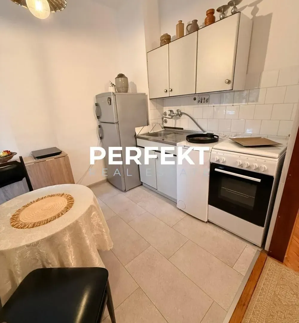Prodaja, dvosoban stan, 42m², Bele Vode, Beograd