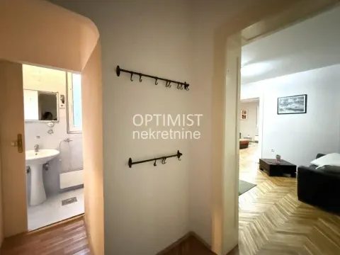 Izdavanje, dvosoban stan, 74m², Južni Bulevar, Vračar Sve Podlokacije - image 11