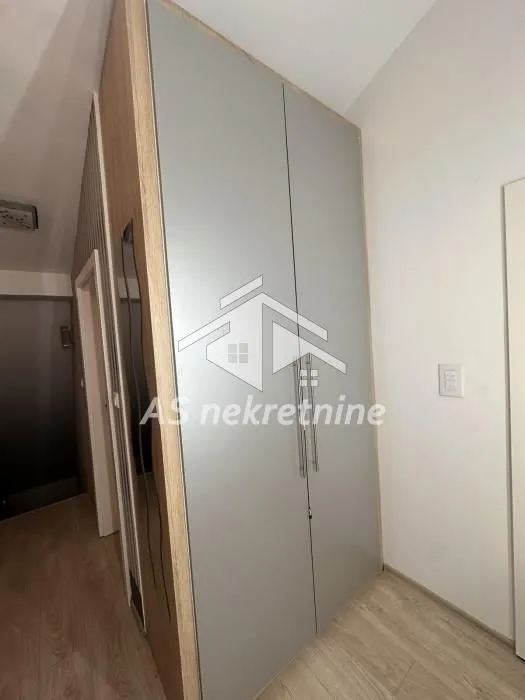Izdavanje, trosoban stan, 80m², Bogoslovija, Palilula Sve Podlokacije