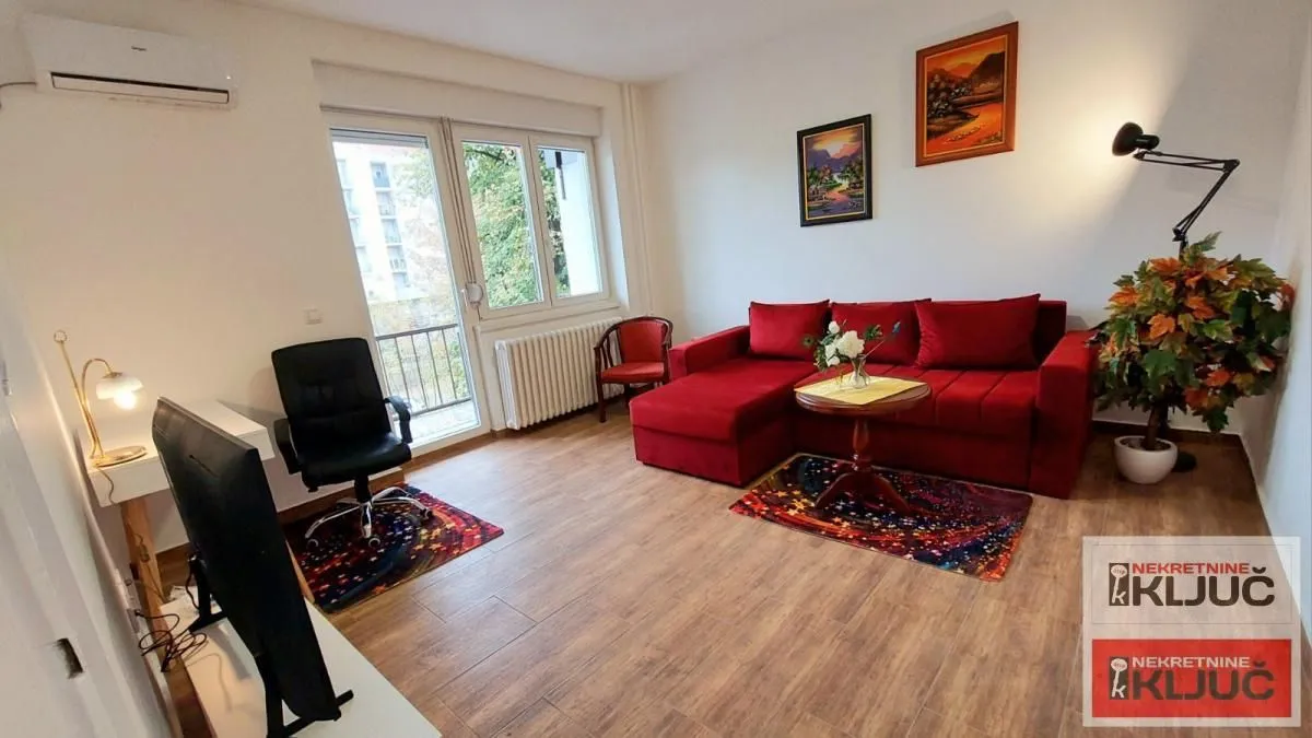 Izdavanje, dvosoban stan, 62m², Grbavica, Novi Sad Sve Podlokacije