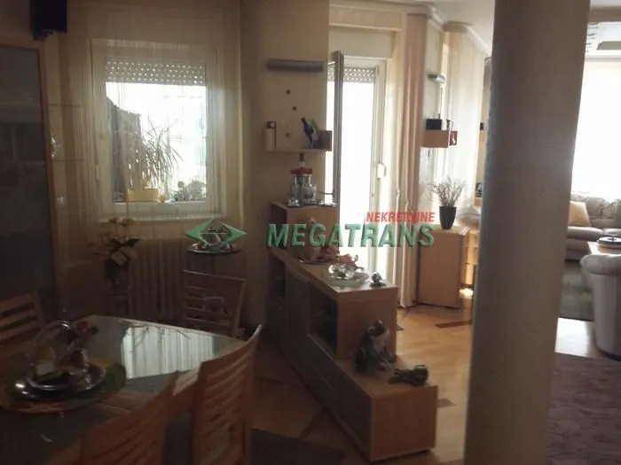 Rent, four bedroom apartment, 160m², Čenej, Novi Sad Sve Podlokacije