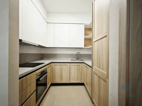 Izdavanje, trosoban stan, 130m², Master Kvart, Podgorica - image 5