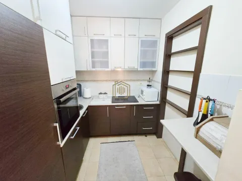 Izdavanje, dvosoban stan, 70m², Stari Aerodrom, Podgorica - image 4