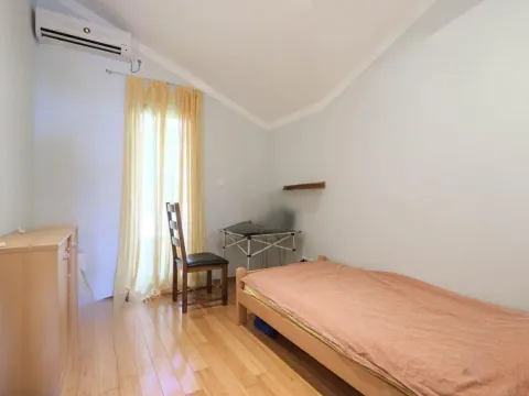 Sale, three bedroom apartment, 130m², Risan, Kotor - image 9