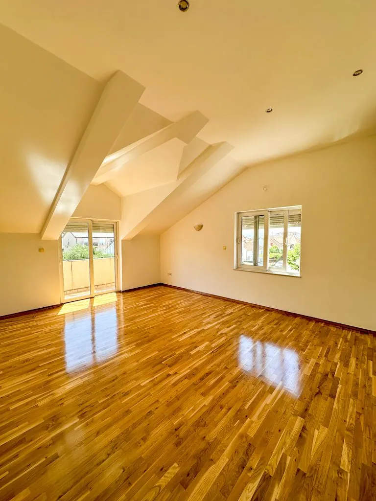 Rent, two bedroom apartment, 69m², Stari Aerodrom, Podgorica