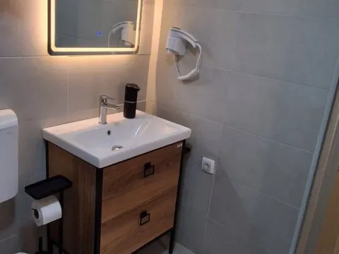 Daily-rent, one bedroom apartment, 36m², Centar, Podgorica - image 8