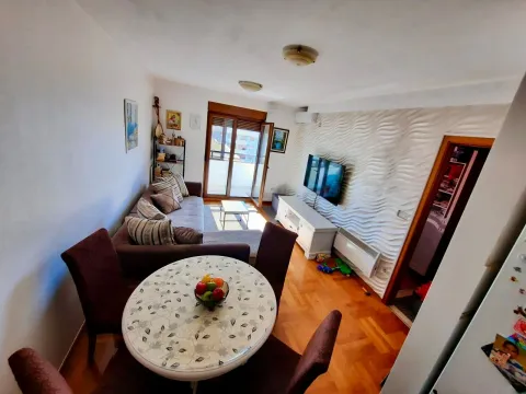 Prodaja, jednosoban stan, 45m², Stari Aerodrom, Podgorica - image 3