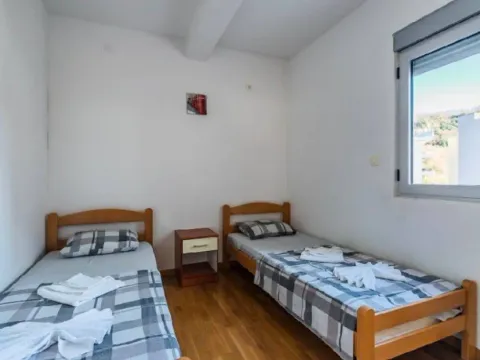 Rent, apartment, 93m², Rafailovići, Budva - image 7