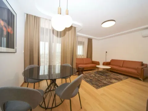 Izdavanje, dvosoban stan, 74m², City Kvart, Podgorica - image 5