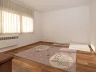 Prodaja, trosoban stan, 89m², Autobuska stanica, Podgorica - image 11