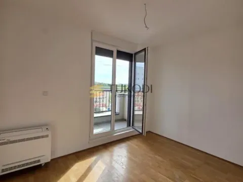 Prodaja, trosoban stan, 80m², Mišeluk, Petrovaradin - image 10