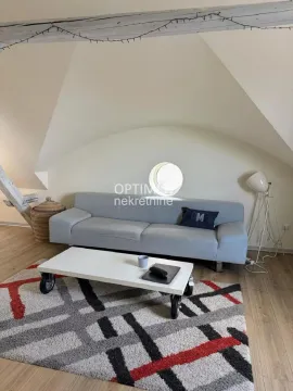 Izdavanje, trosoban stan, 64m², Kosančićev Venac, Beograd - image 2