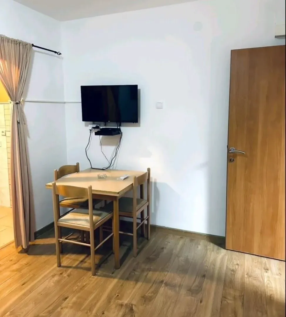 Izdavanje, jednosoban stan, 45m², Dalmatinska ulica, Podgorica