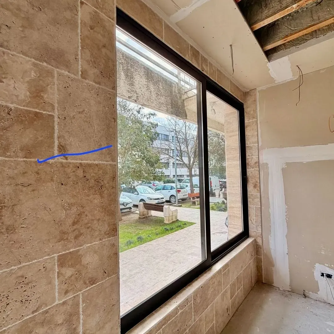 Izdavanje, poslovni prostor, 140m², Centar, Bar