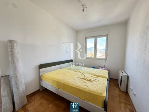 Prodaja, trosoban stan, 84m², Stari Aerodrom, Podgorica - image 9