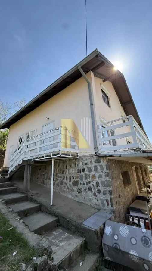 Prodaja, kuća, 195m², Sremska Kamenica, Petrovaradin