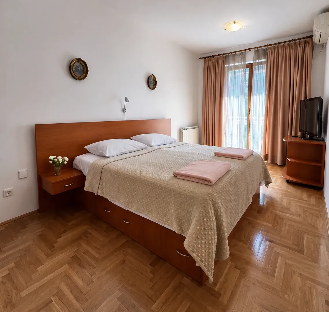 Izdavanje, dvosoban stan, 75m², Preko Morače, Podgorica