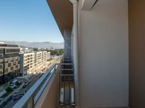 Rent, two bedroom apartment, 72m², Central Point, Podgorica - image 12