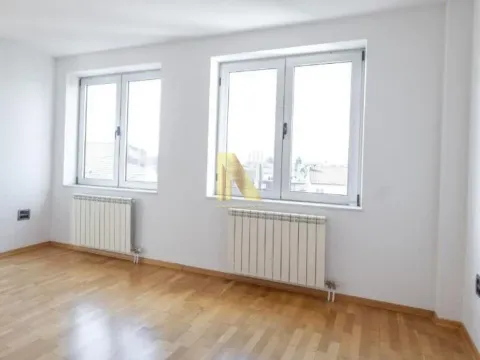 Izdavanje, poslovni prostor, 345m², Avijatičarsko naselje, Novi Sad Sve Podlokacije - image 11