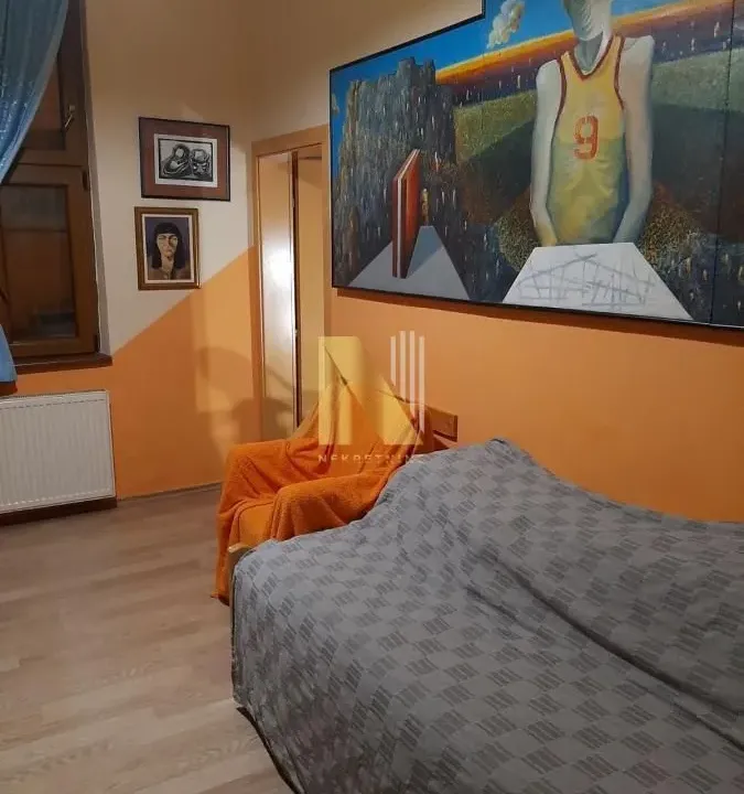 Prodaja, trosoban stan, 81m², Petrovaradin, Novi Sad