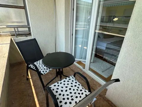 Izdavanje, jednosoban stan, 47m², Vezirov Most, Podgorica - image 7