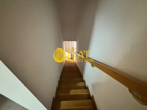 Rent, house, 22m², Zemun Centar, Zemun Sve Podlokacije - image 11