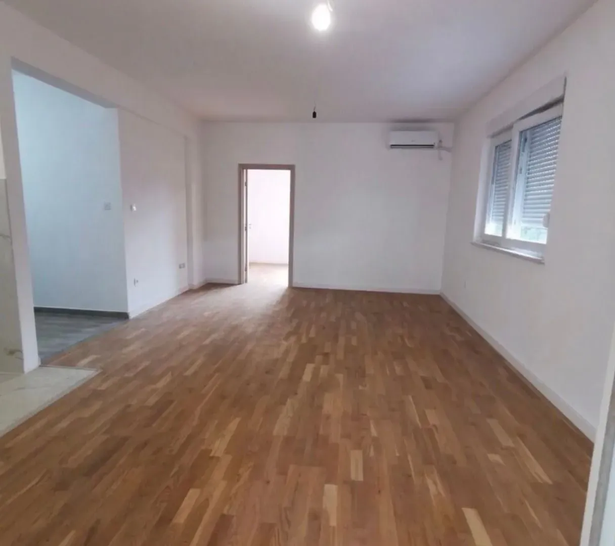 Prodaja, dvosoban stan, 68m², Ljubović, Podgorica