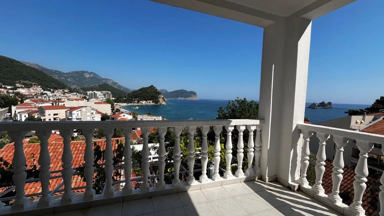 Sale, one bedroom apartment, 67m², Petrovac, Budva