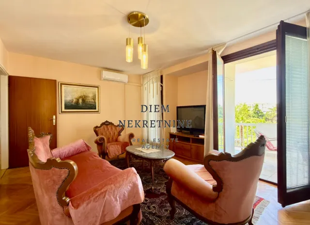 Rent, two bedroom apartment, 85m², Centar, Bar