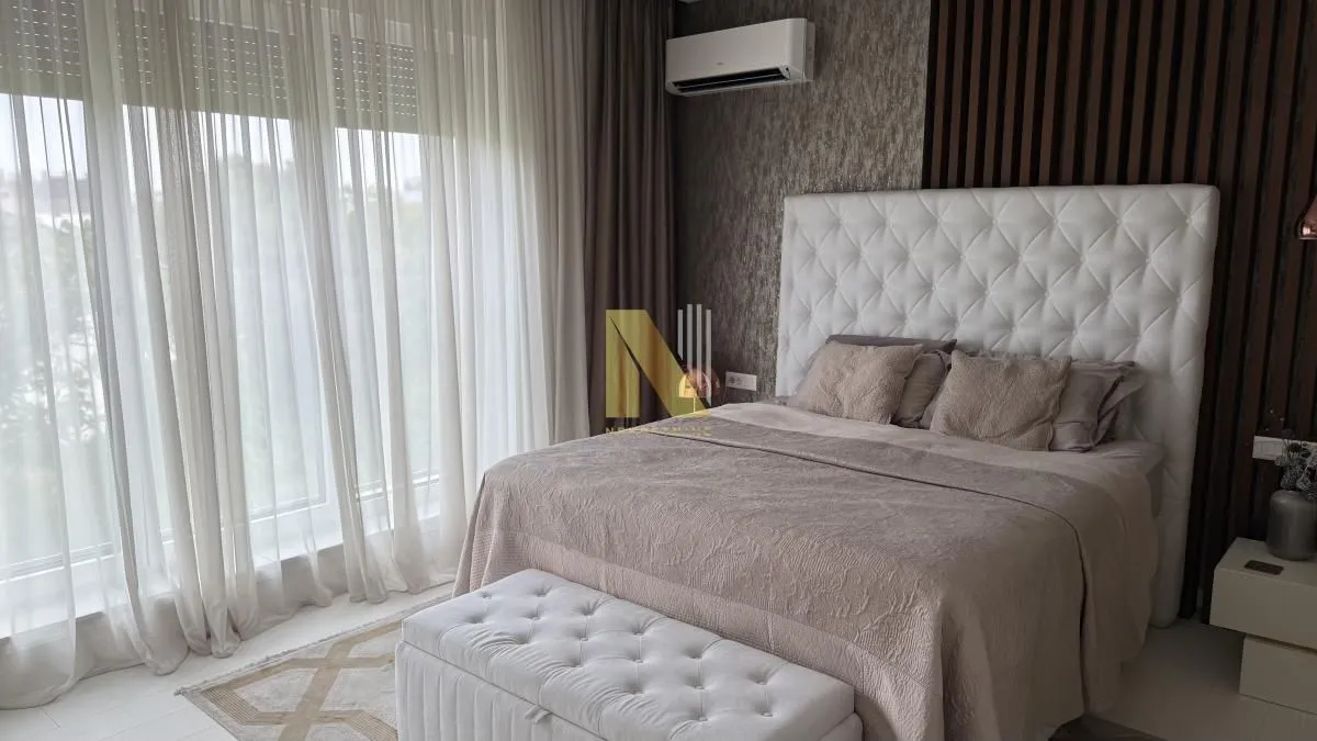 Prodaja, dvosoban stan, 124m², Savski Venac, Beograd