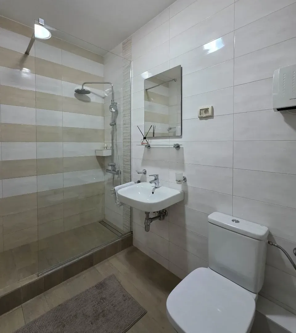 Izdavanje, dvosoban stan, 53m², Zabjelo, Podgorica