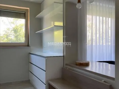 Rent, two bedroom apartment, 48m², Vračar Sve Podlokacije, Beograd - image 6
