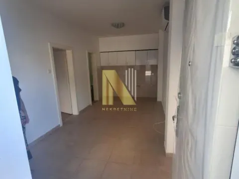 Prodaja, jednosoban stan, 29m², Nova Detelinara, Novi Sad Sve Podlokacije