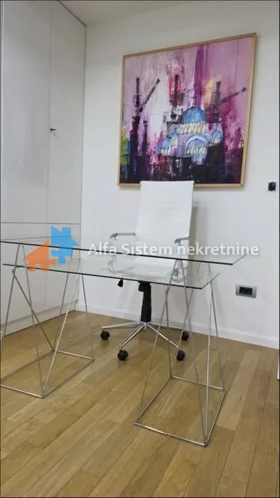 Izdavanje, stan, 130m², Bogoslovija, Palilula Sve Podlokacije