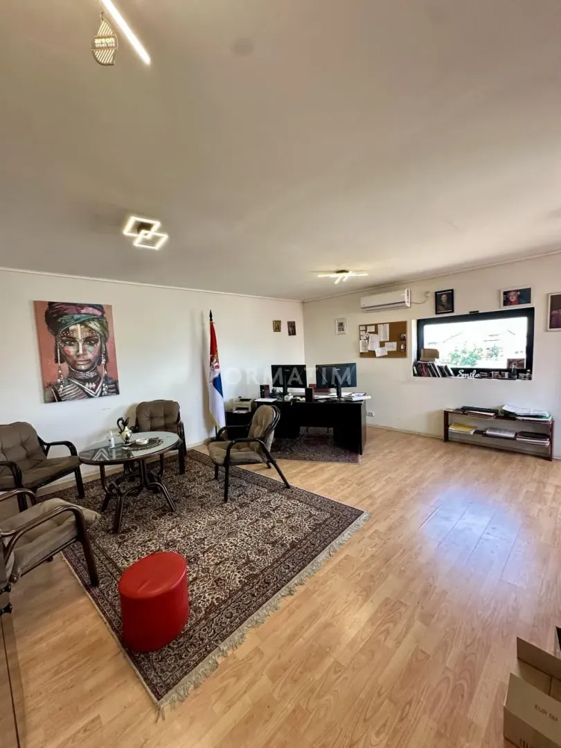 Rent, office space, 350m², Palilula Sve Podlokacije, Beograd