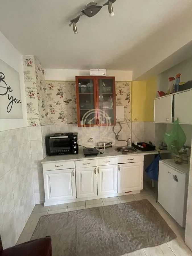 Izdavanje, dvosoban stan, 37m², Bogoslovija, Palilula Sve Podlokacije